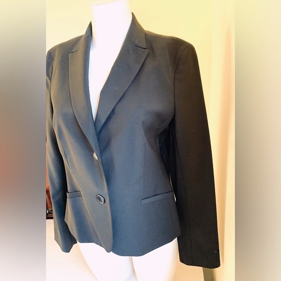 Talbots brand black fine wool classic & chique blazer & pants 2 Pc suit US 8 - Picture 4 of 16